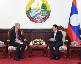 DPM Saleumxay receives outgoing British Ambassador to Laos 